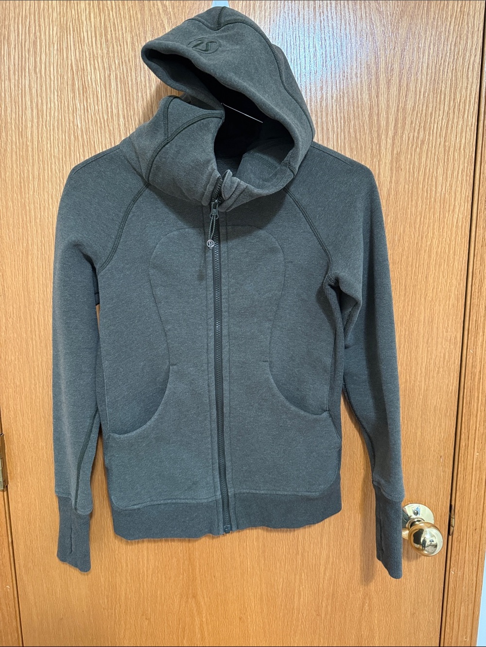 Lululemon Size 4 Scuba Hoodie Cotton Fleece